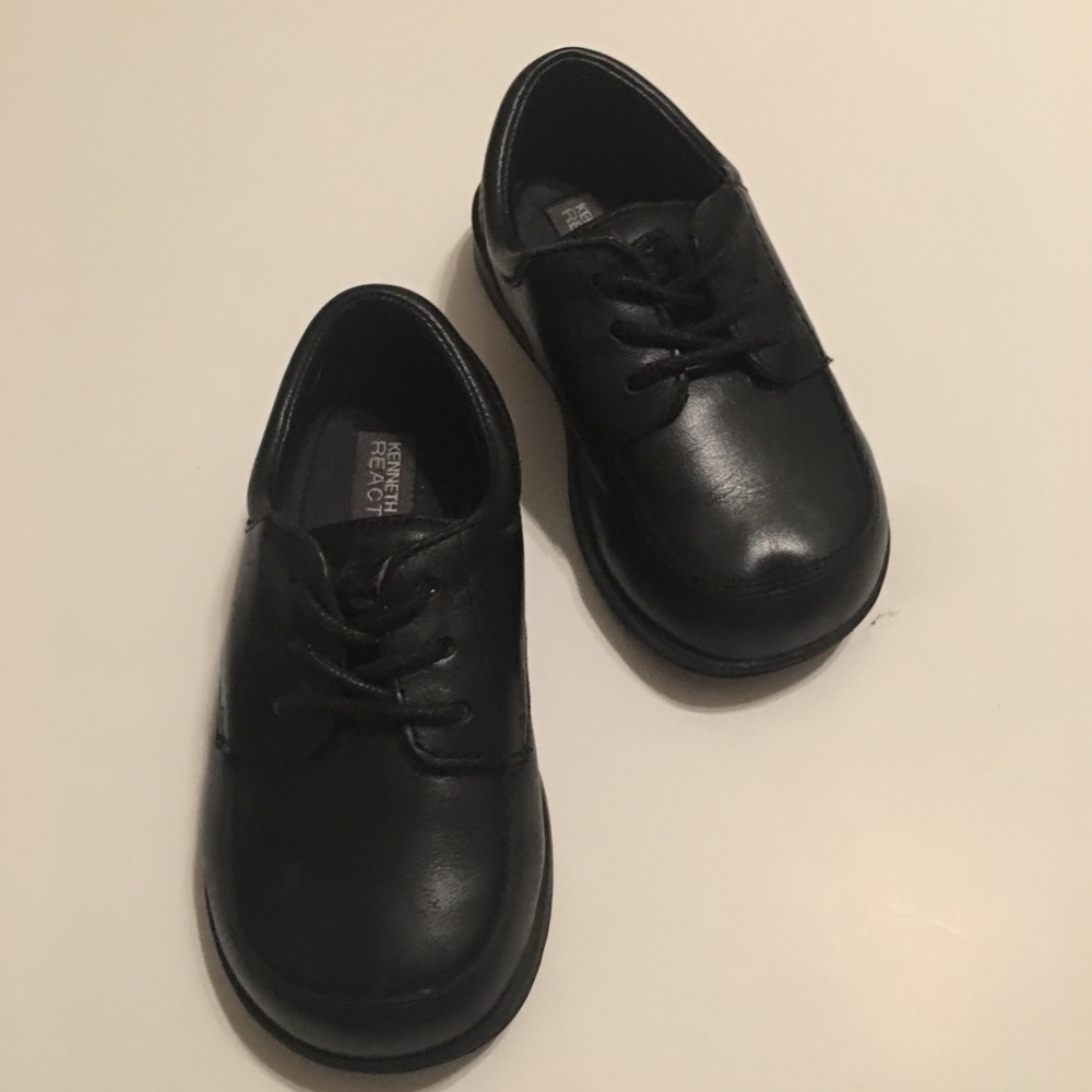 Kennet cole leather shoes